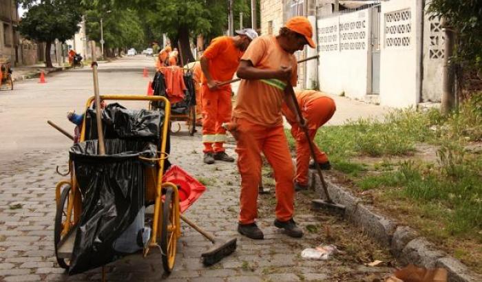 Limpieza en calle Gobernador Viana