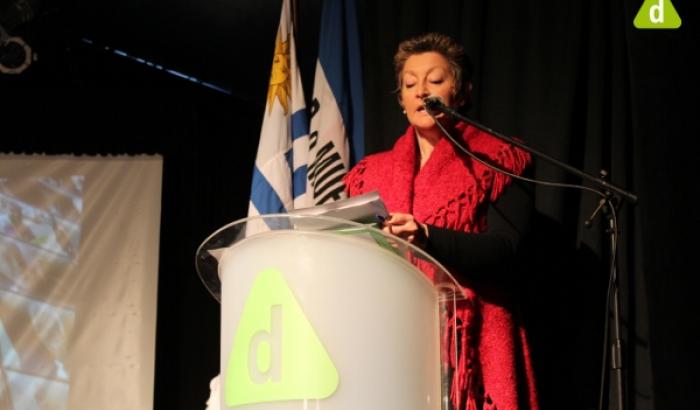 Pamela Lavigna presentando el Cabildo