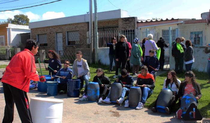 Jóvenes del Centro Quillapí en San Lorenzo