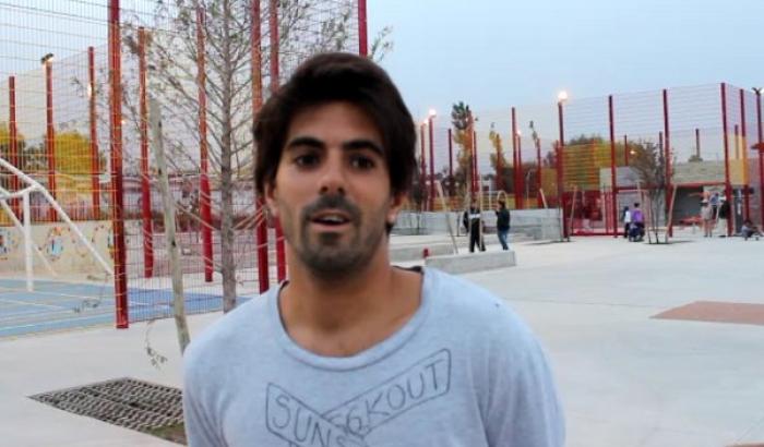 Sebastián, docente del taller de skate
